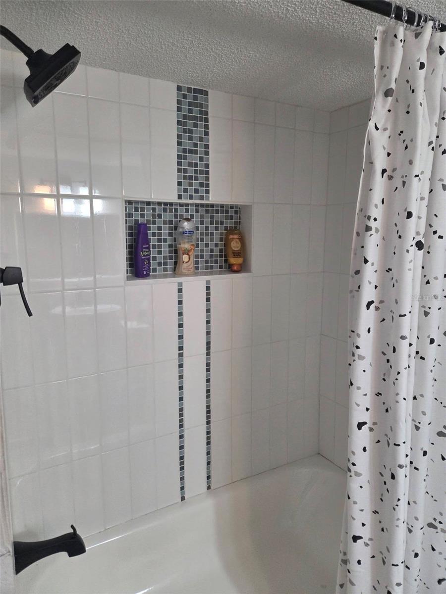 Image 21 of 29 For 6726 Albatross Lane