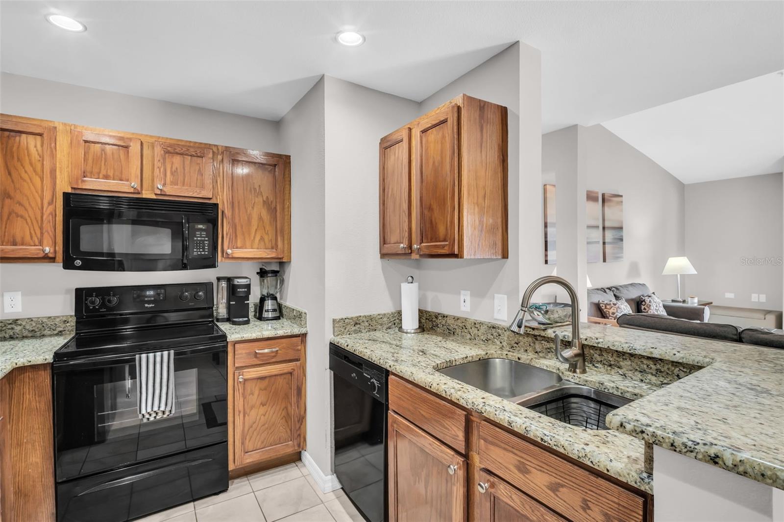 Image 10 of 32 For 1230 Missouri Avenue 715