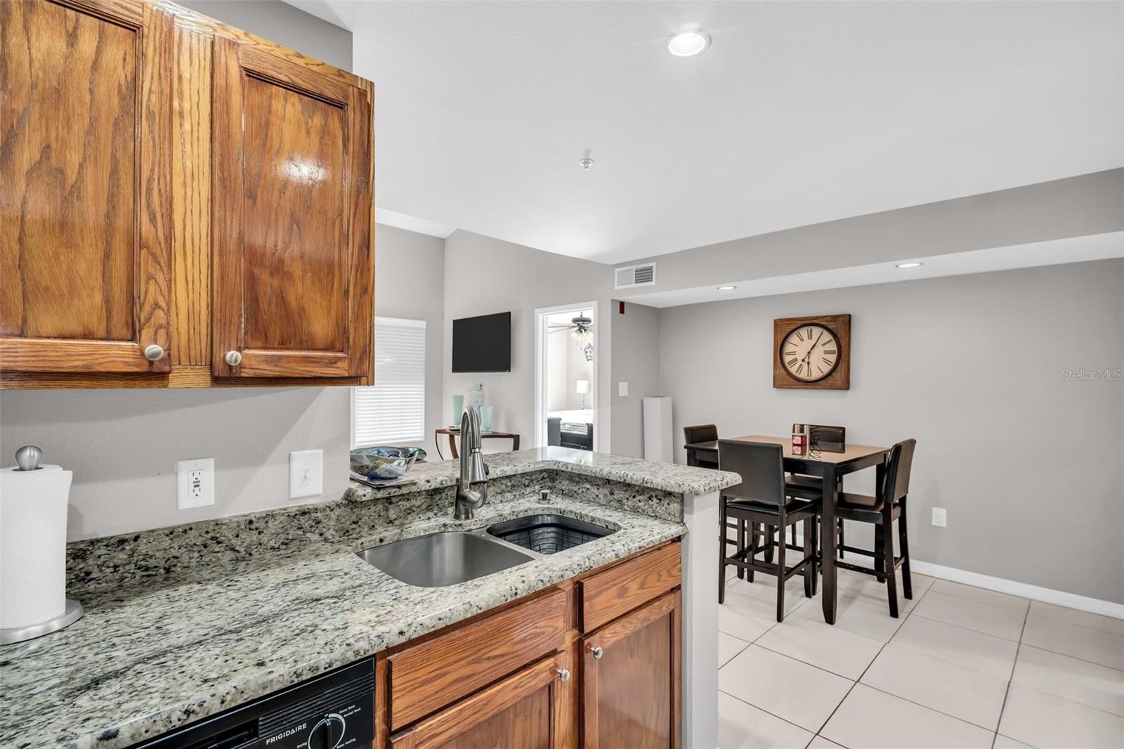 Image 13 of 32 For 1230 Missouri Avenue 715