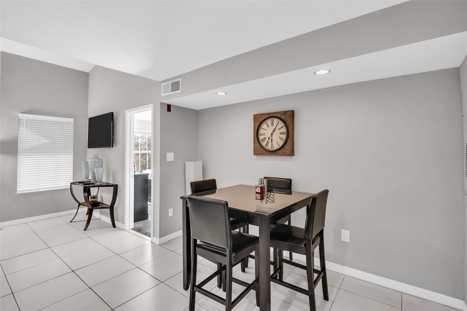 Image 14 of 32 For 1230 Missouri Avenue 715