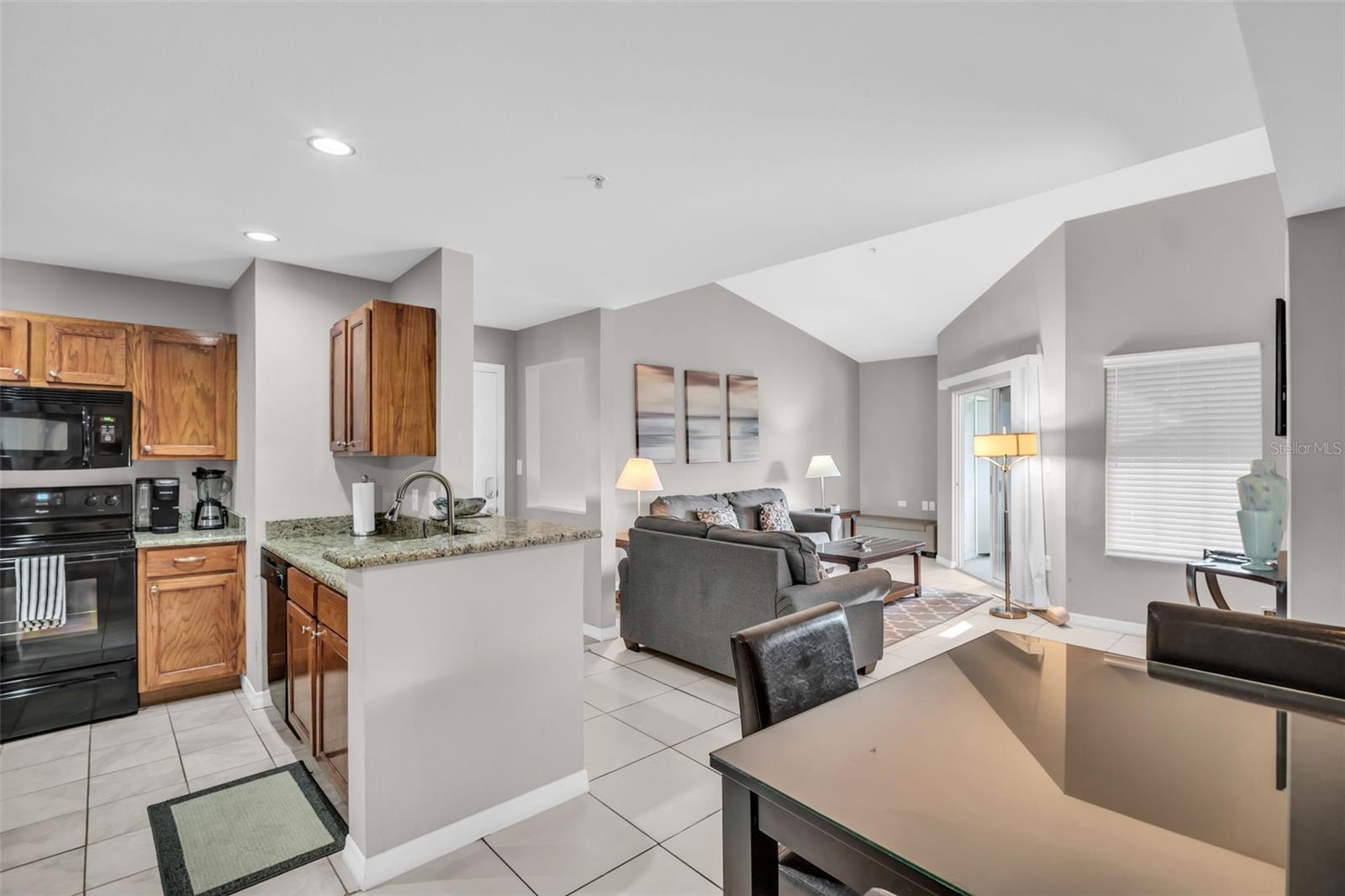 Image 6 of 32 For 1230 Missouri Avenue 715