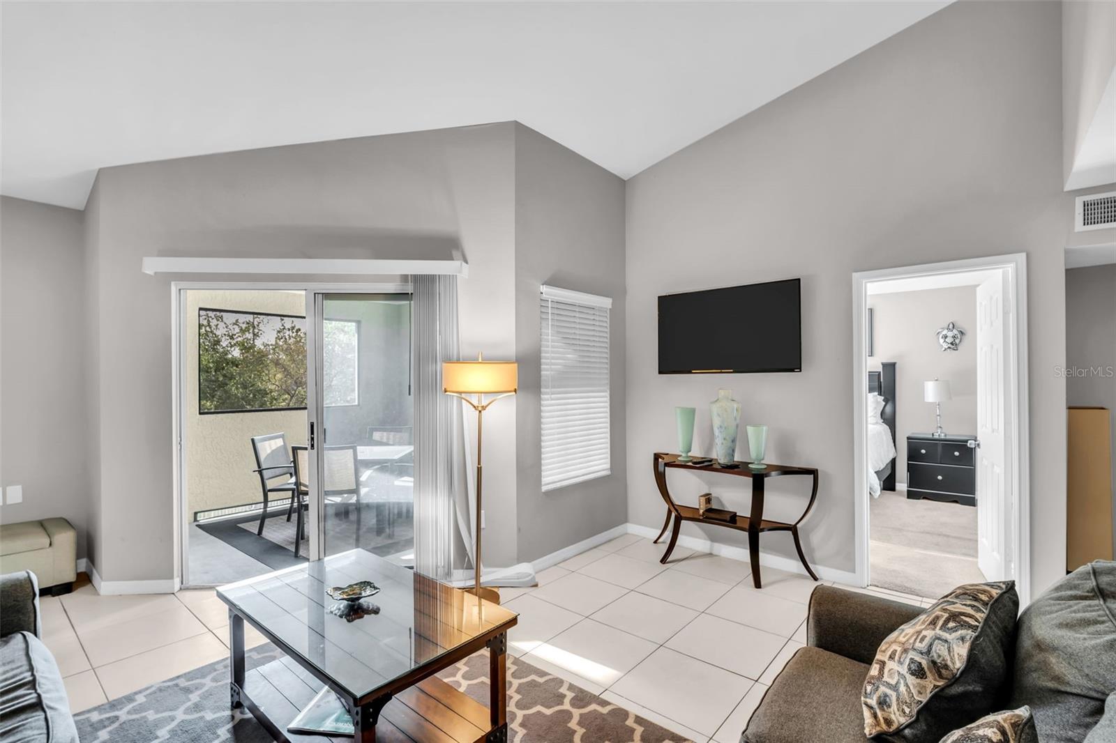 Image 7 of 32 For 1230 Missouri Avenue 715