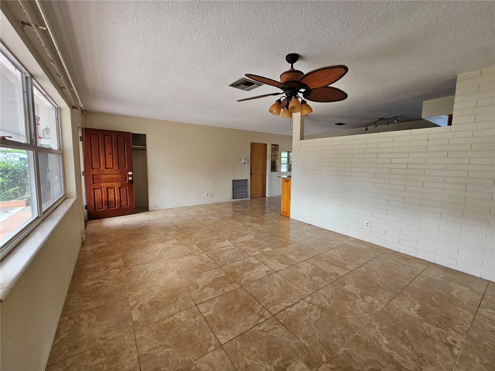 Image 9 of 23 For 3155 55th Street N