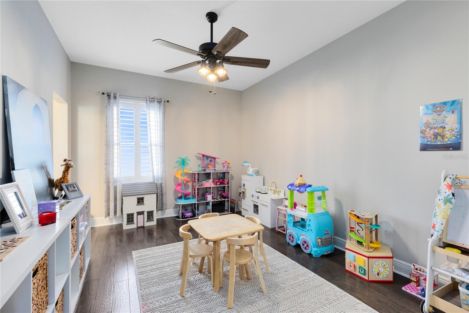 Image 15 of 47 For 9374 Reymont Street