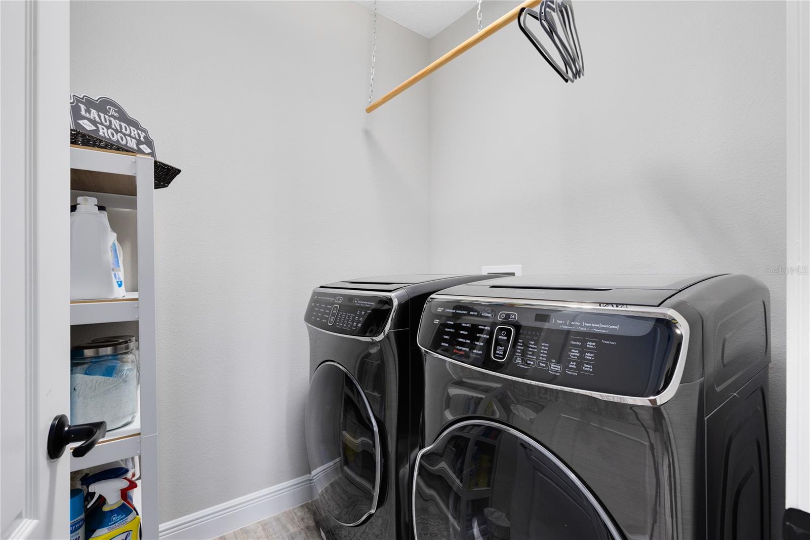 Image 16 of 47 For 9374 Reymont Street