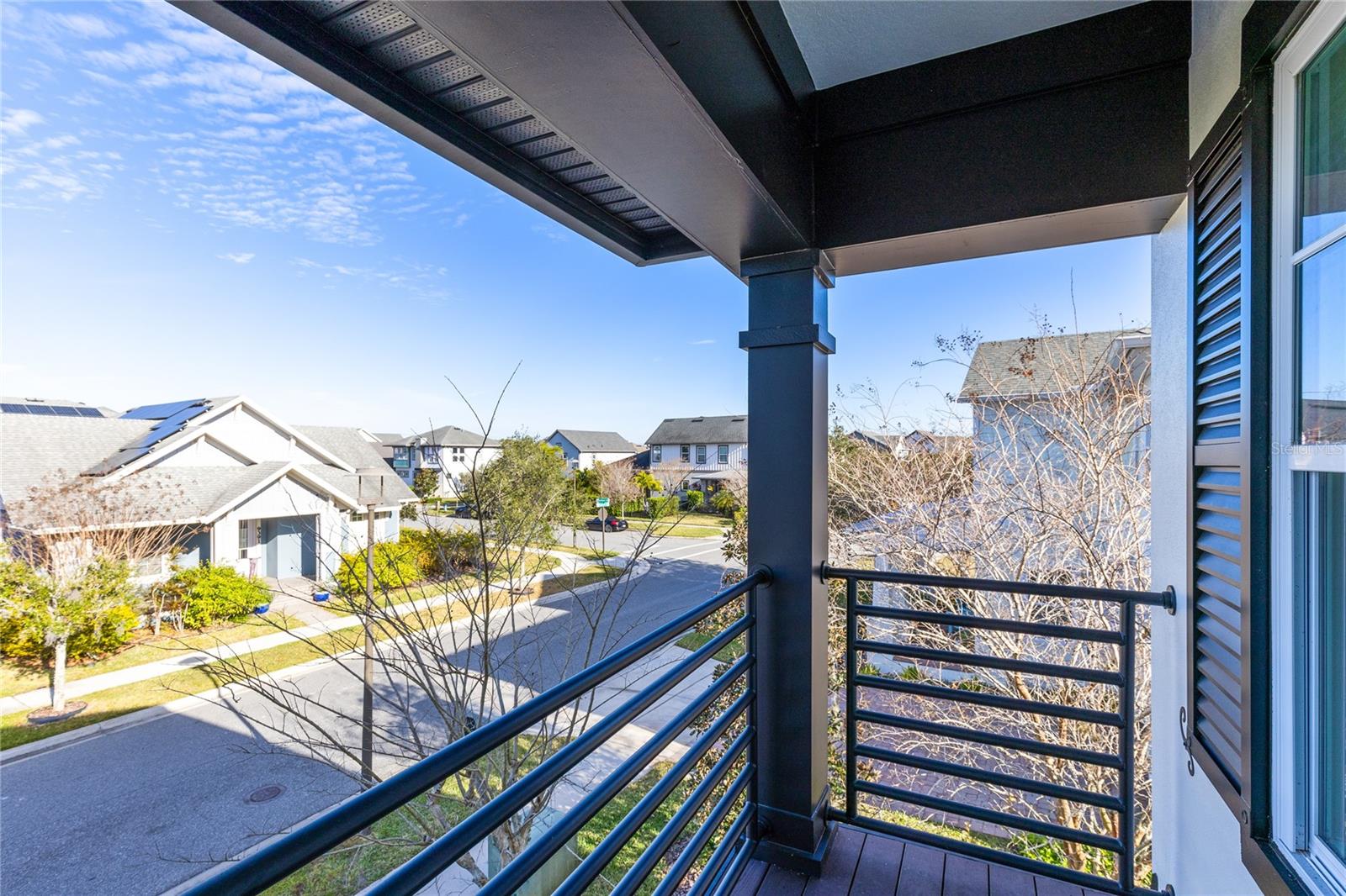 Image 21 of 47 For 9374 Reymont Street