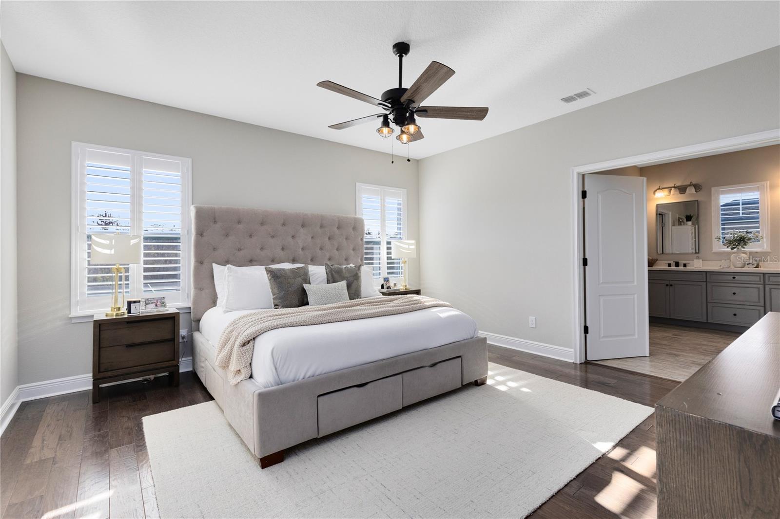 Image 23 of 47 For 9374 Reymont Street