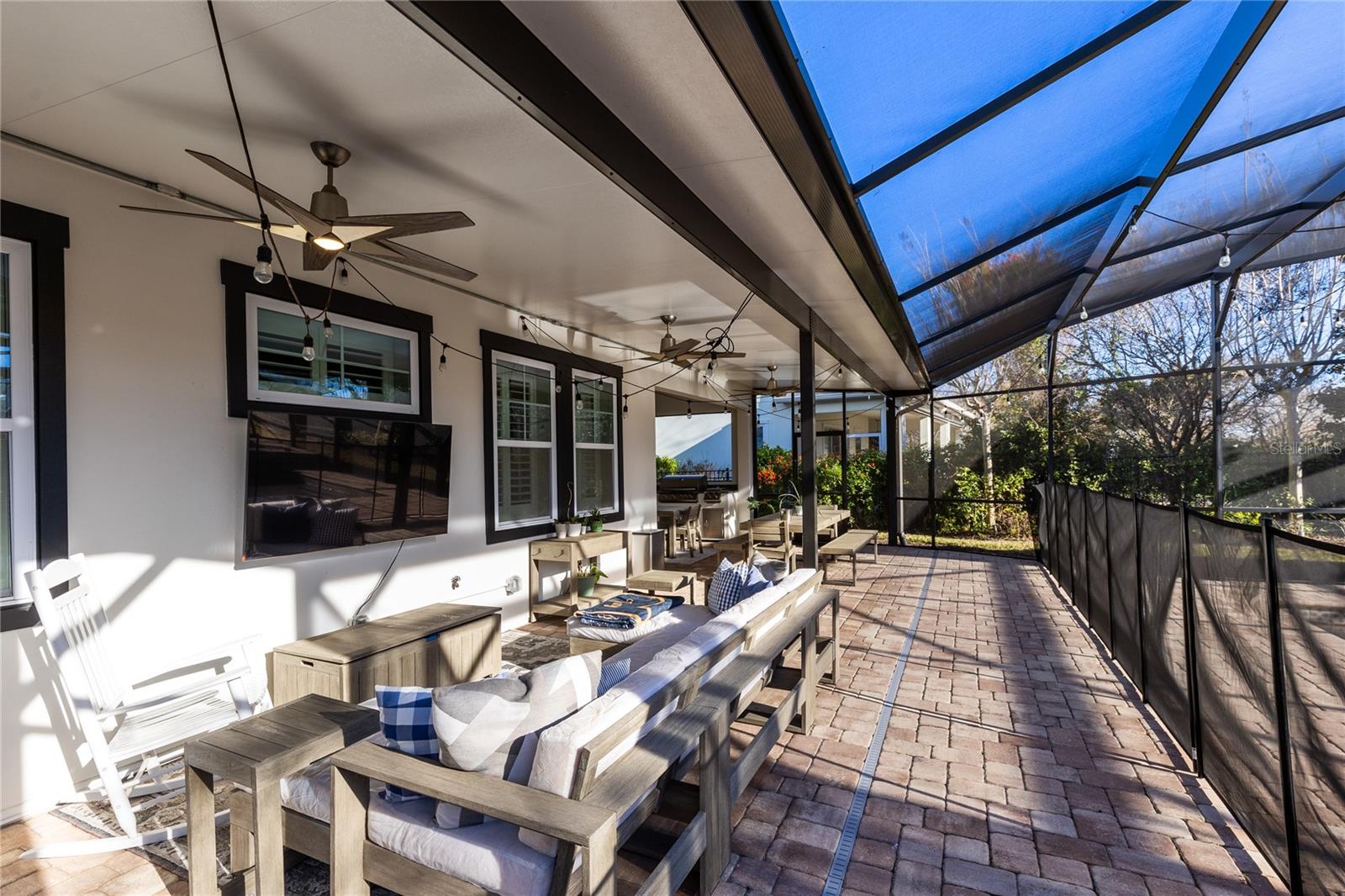 Image 37 of 47 For 9374 Reymont Street