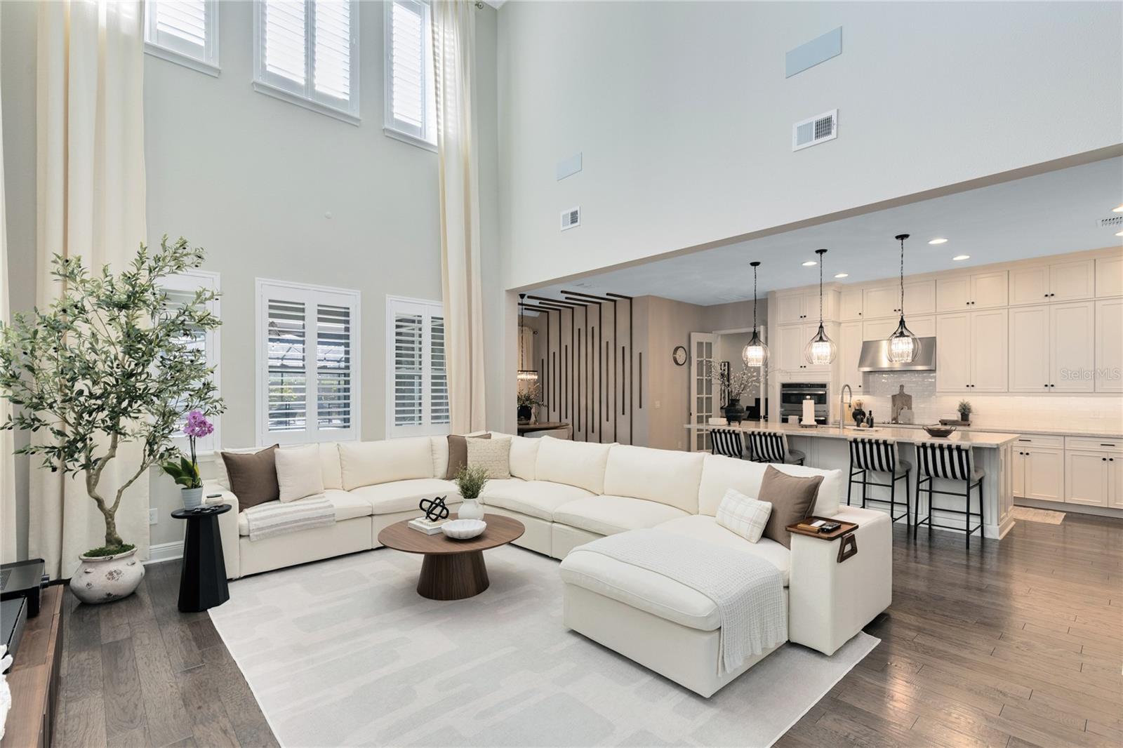 Image 5 of 47 For 9374 Reymont Street