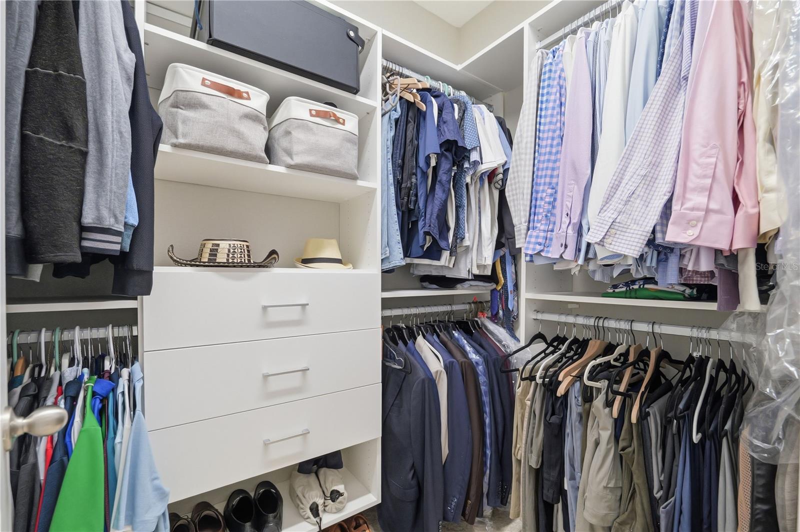 Image 20 of 57 For 2602 Bartolo Drive