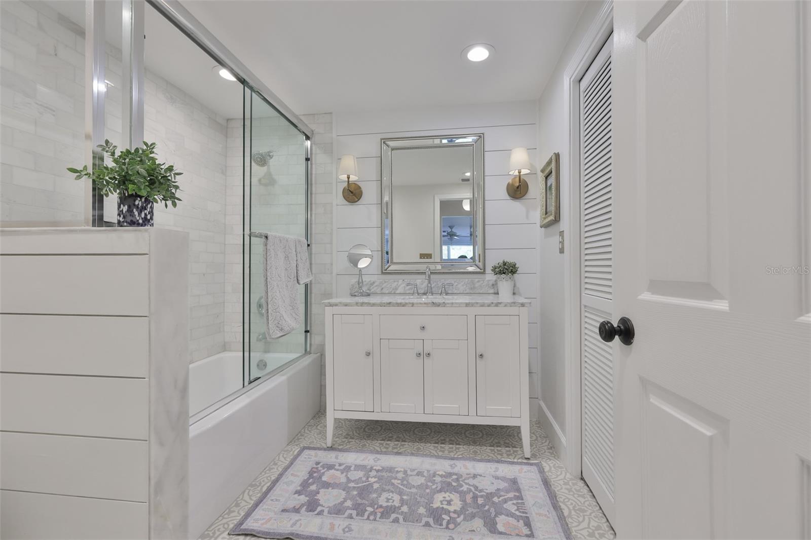 Listing photo id 23 for 1615 Watrous Avenue