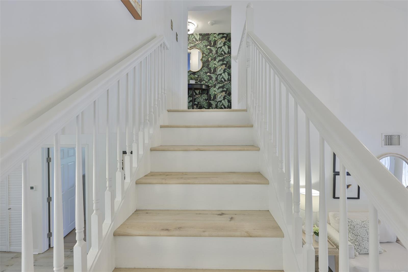 Listing photo id 26 for 1615 Watrous Avenue