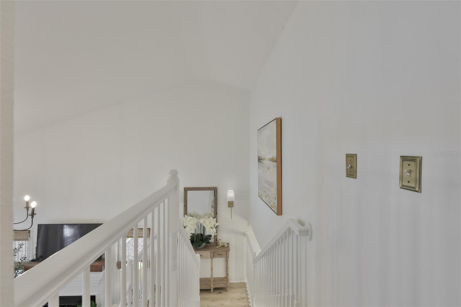 Listing photo id 27 for 1615 Watrous Avenue