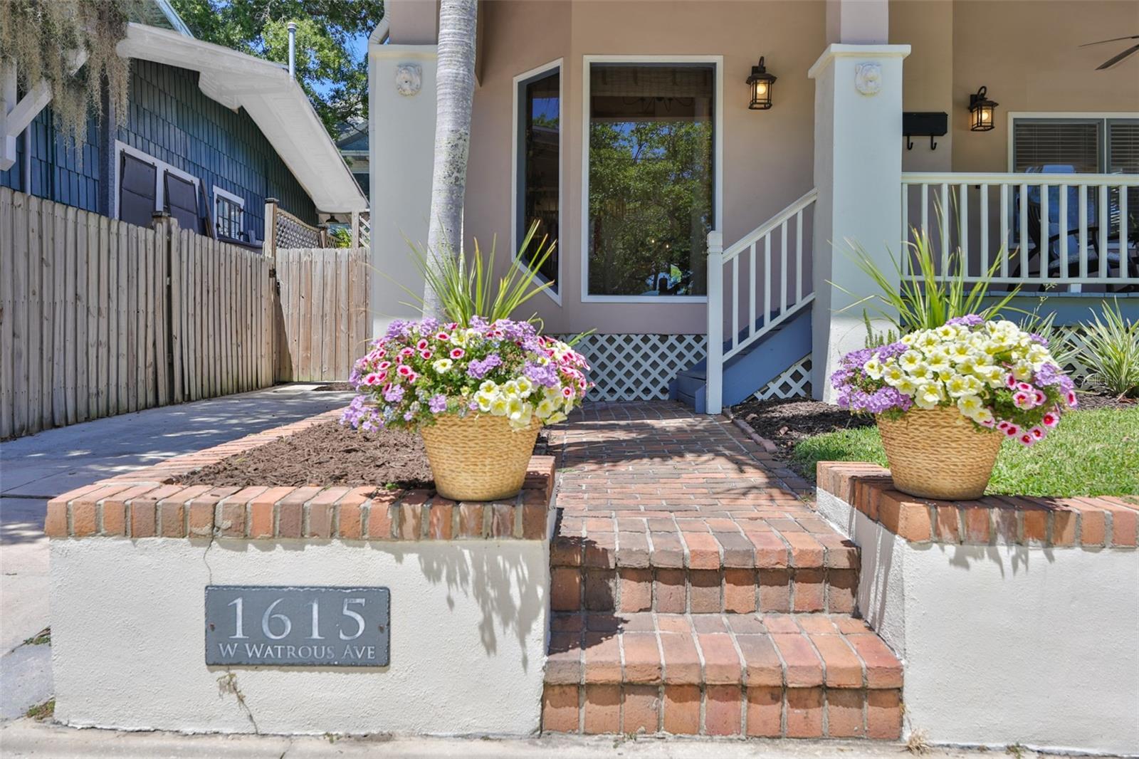 Listing photo id 1 for 1615 Watrous Avenue