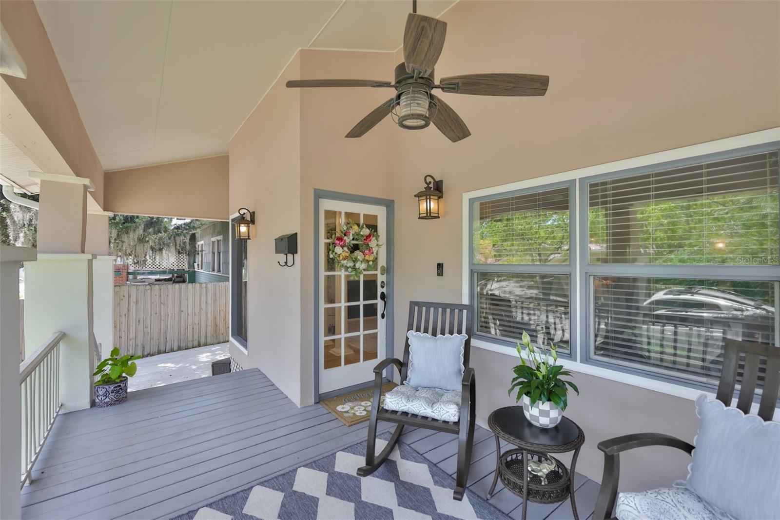 Listing photo id 40 for 1615 Watrous Avenue