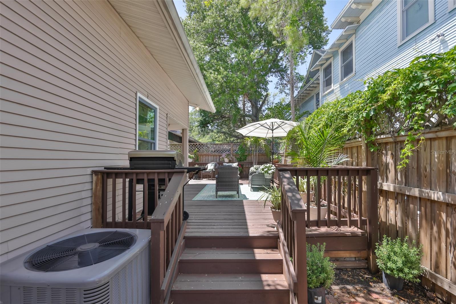 Listing photo id 52 for 1615 Watrous Avenue