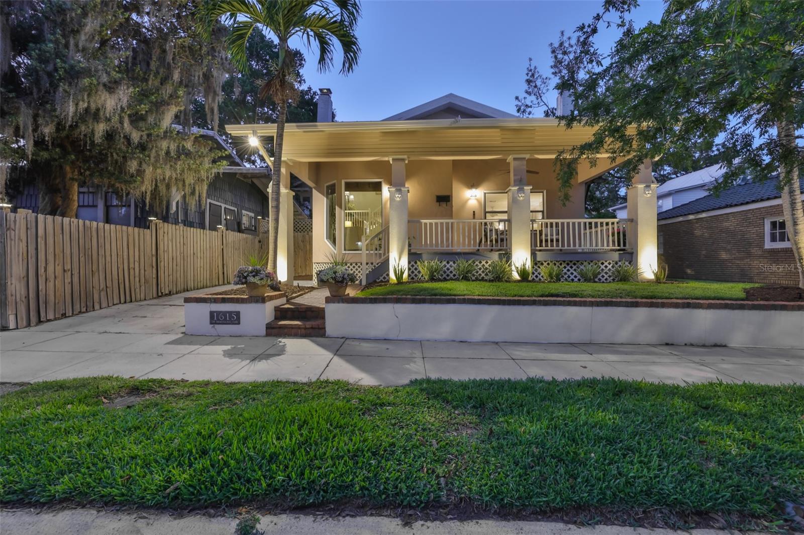 Listing photo id 53 for 1615 Watrous Avenue