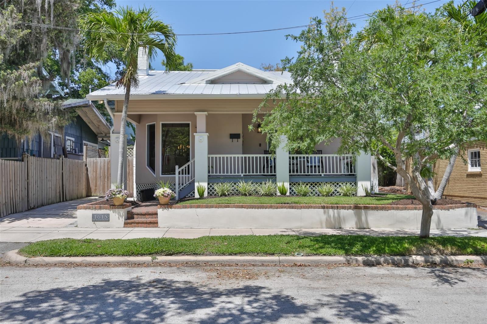 Listing photo id 55 for 1615 Watrous Avenue