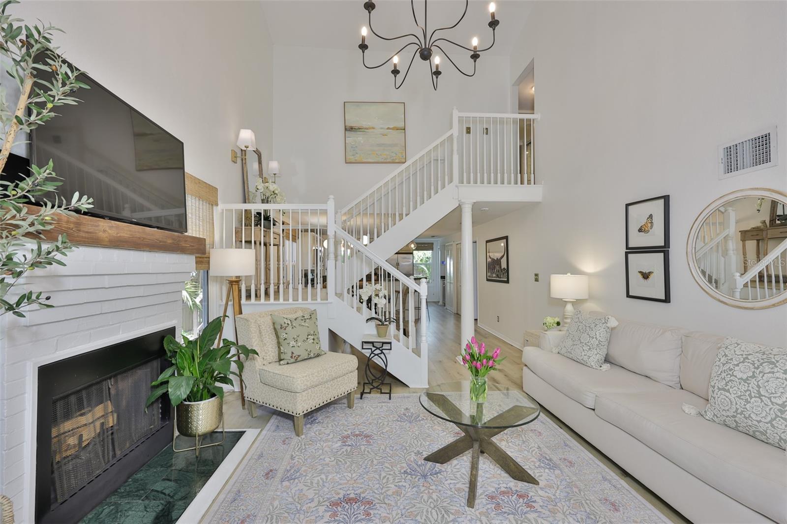 Listing photo id 6 for 1615 Watrous Avenue