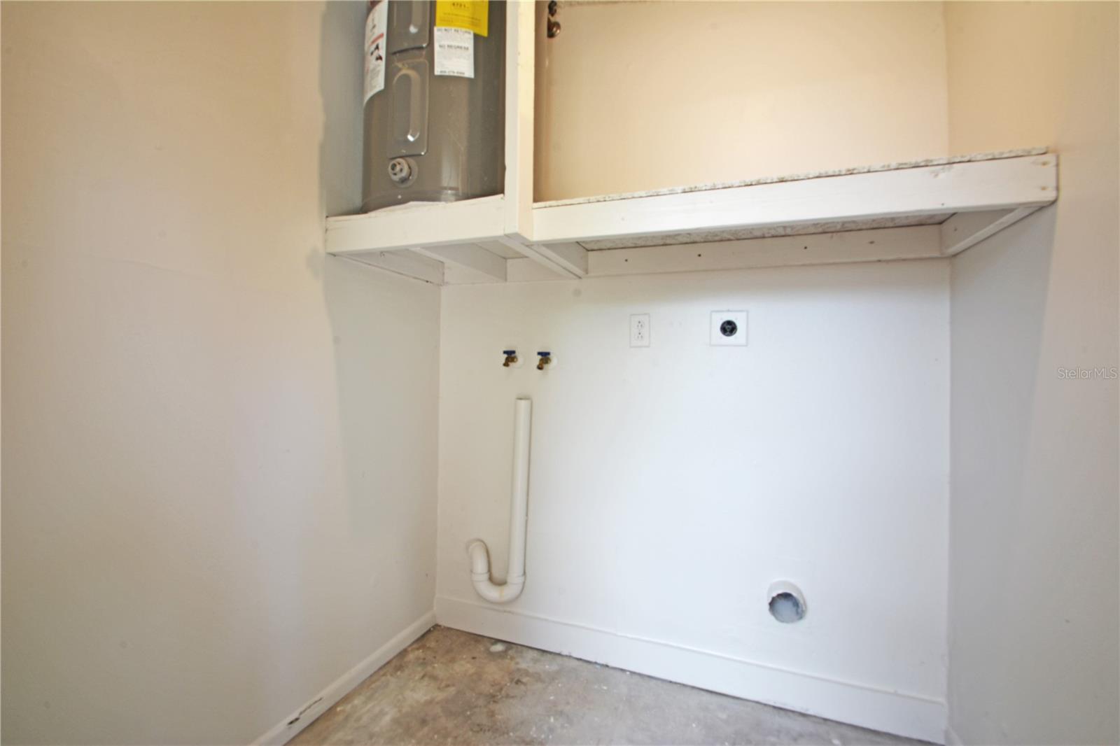 Image 23 of 37 For 620 Pent Street