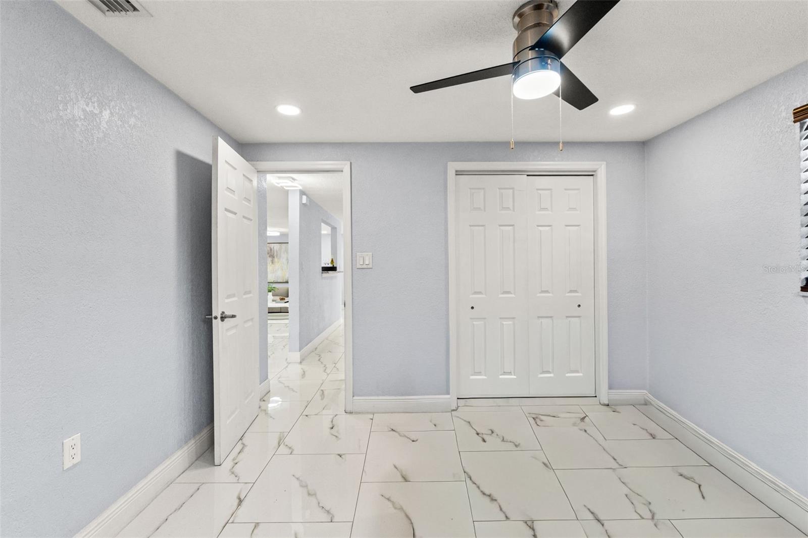 Listing photo id 20 for 1415 Brixton Lane