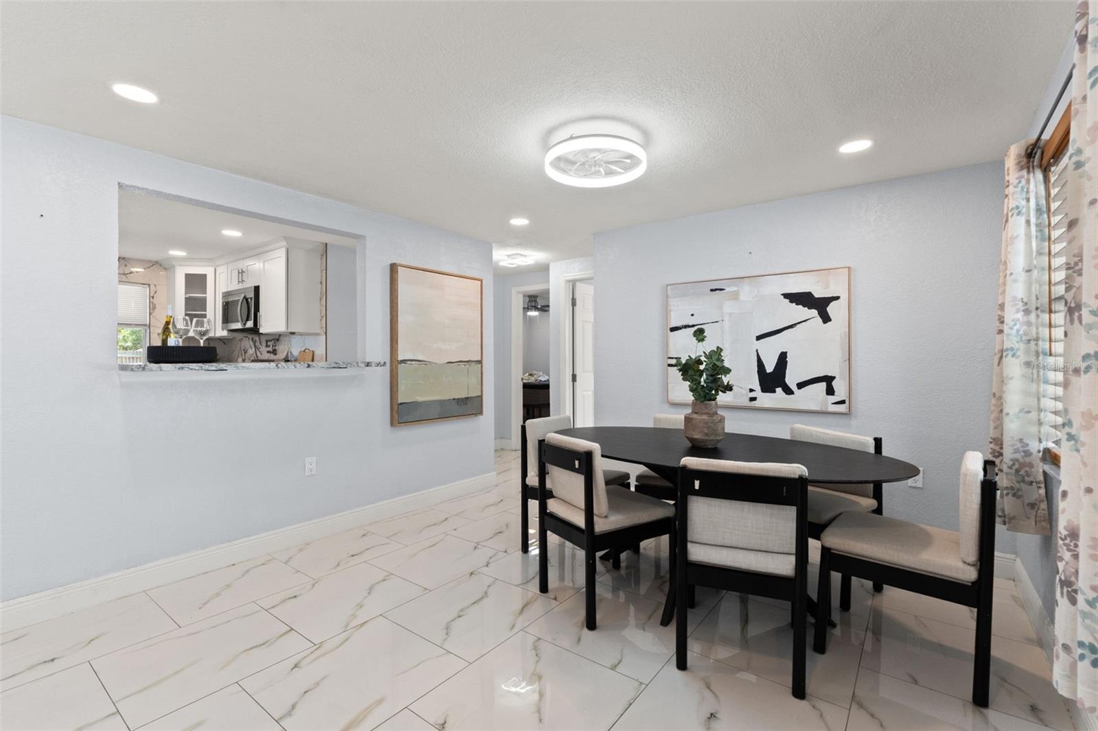 Listing photo id 1 for 1415 Brixton Lane