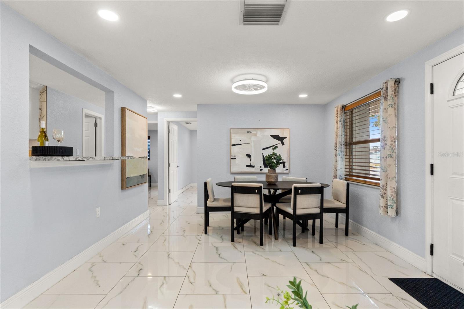 Listing photo id 28 for 1415 Brixton Lane