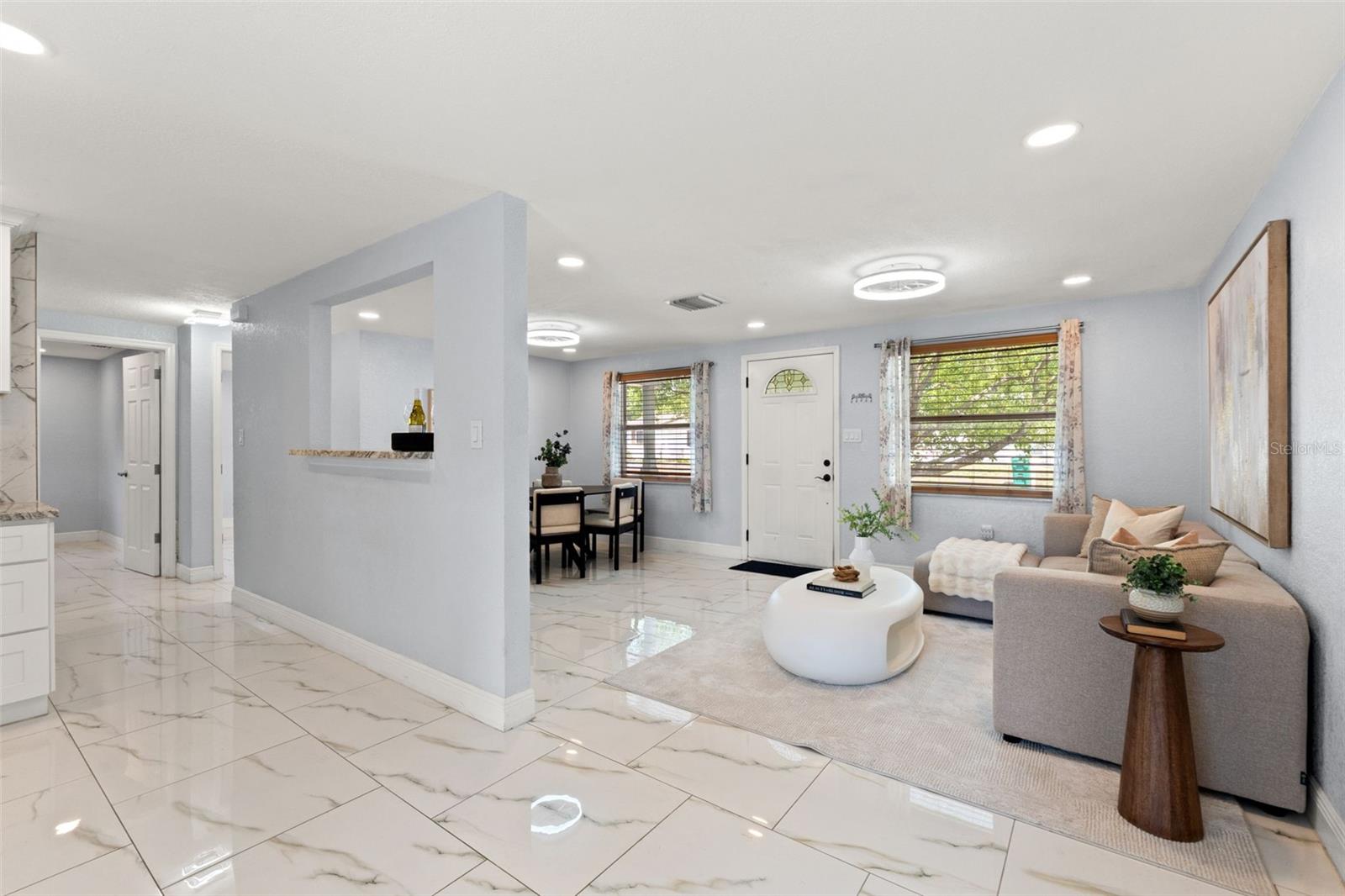 Listing photo id 3 for 1415 Brixton Lane