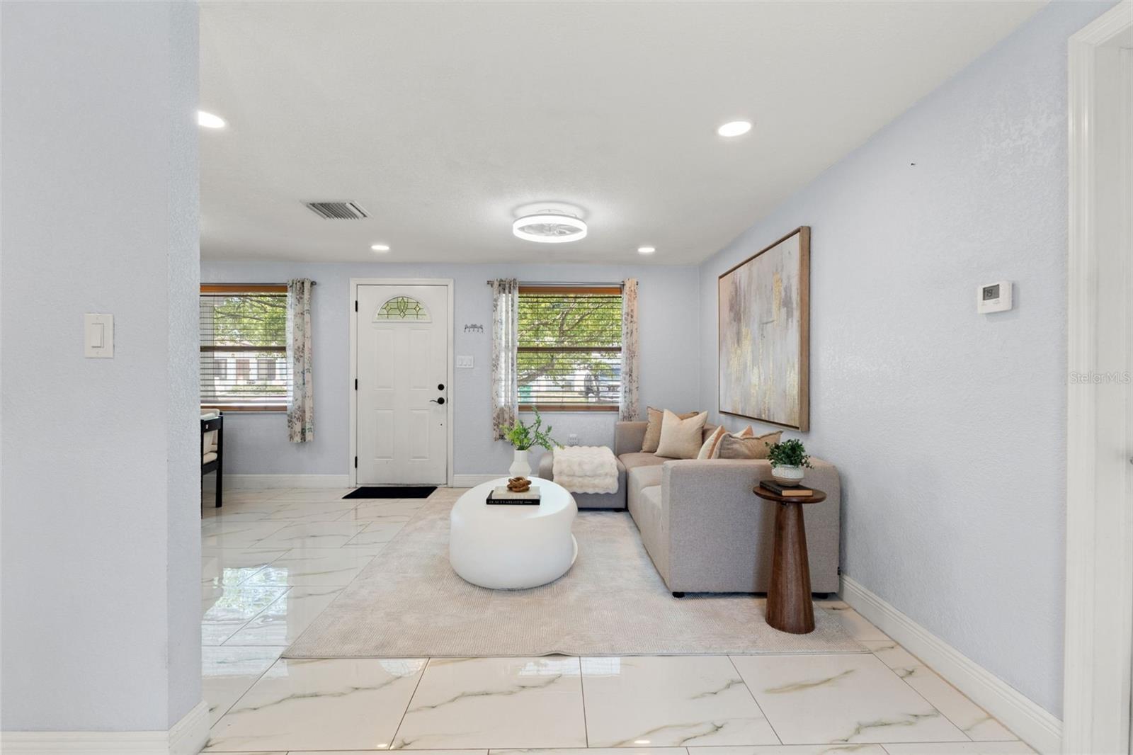 Listing photo id 4 for 1415 Brixton Lane