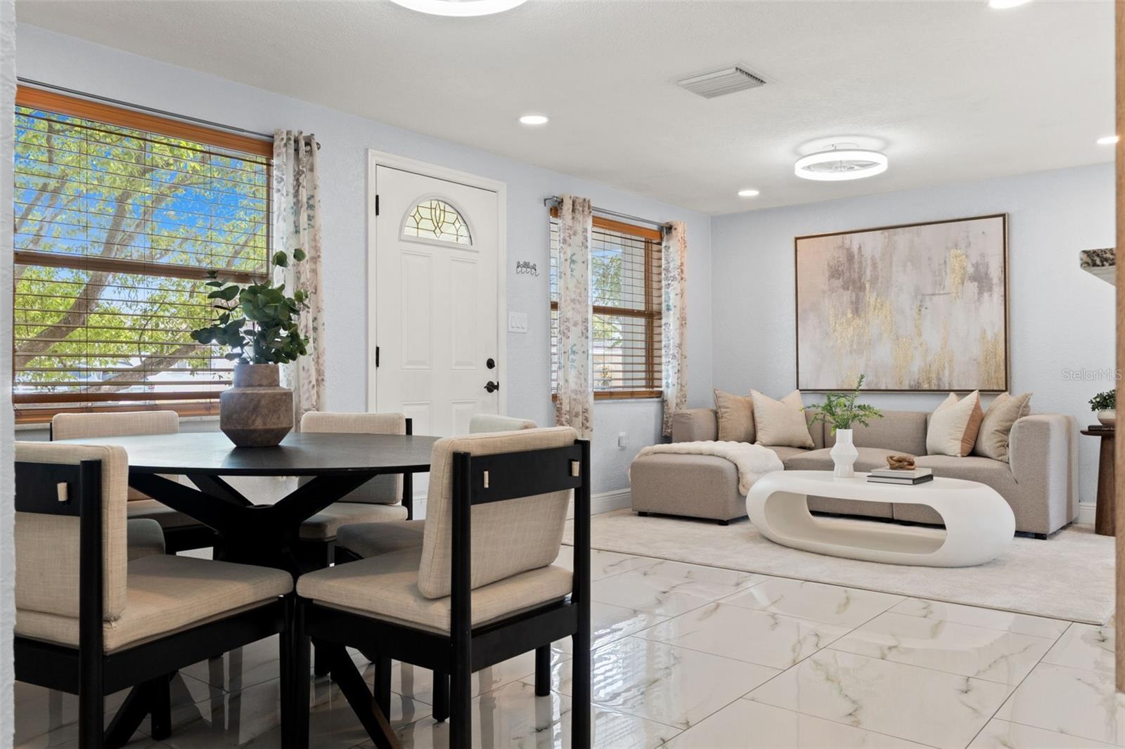 Listing photo id 6 for 1415 Brixton Lane