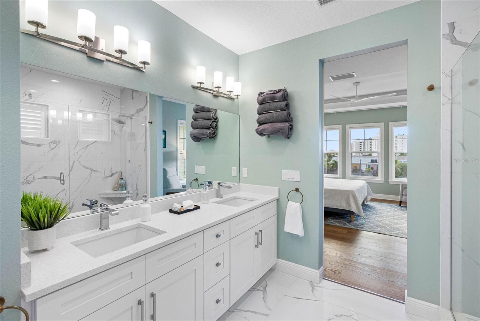 Image 18 of 40 For 604 Sea Court