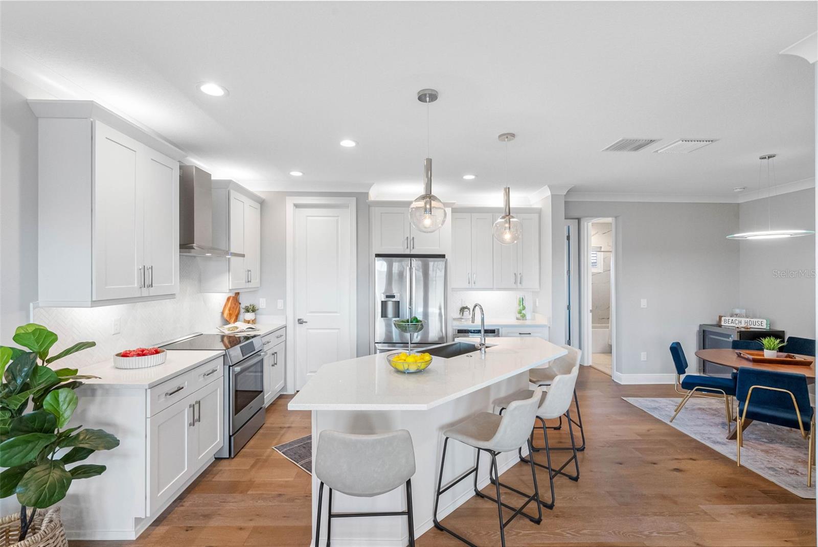 Image 9 of 40 For 604 Sea Court