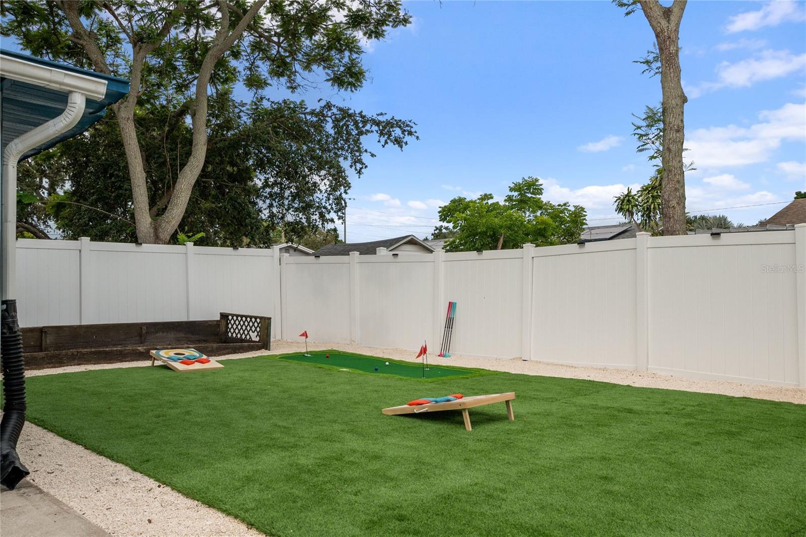 Image 19 of 20 For 2316 Fulton Way