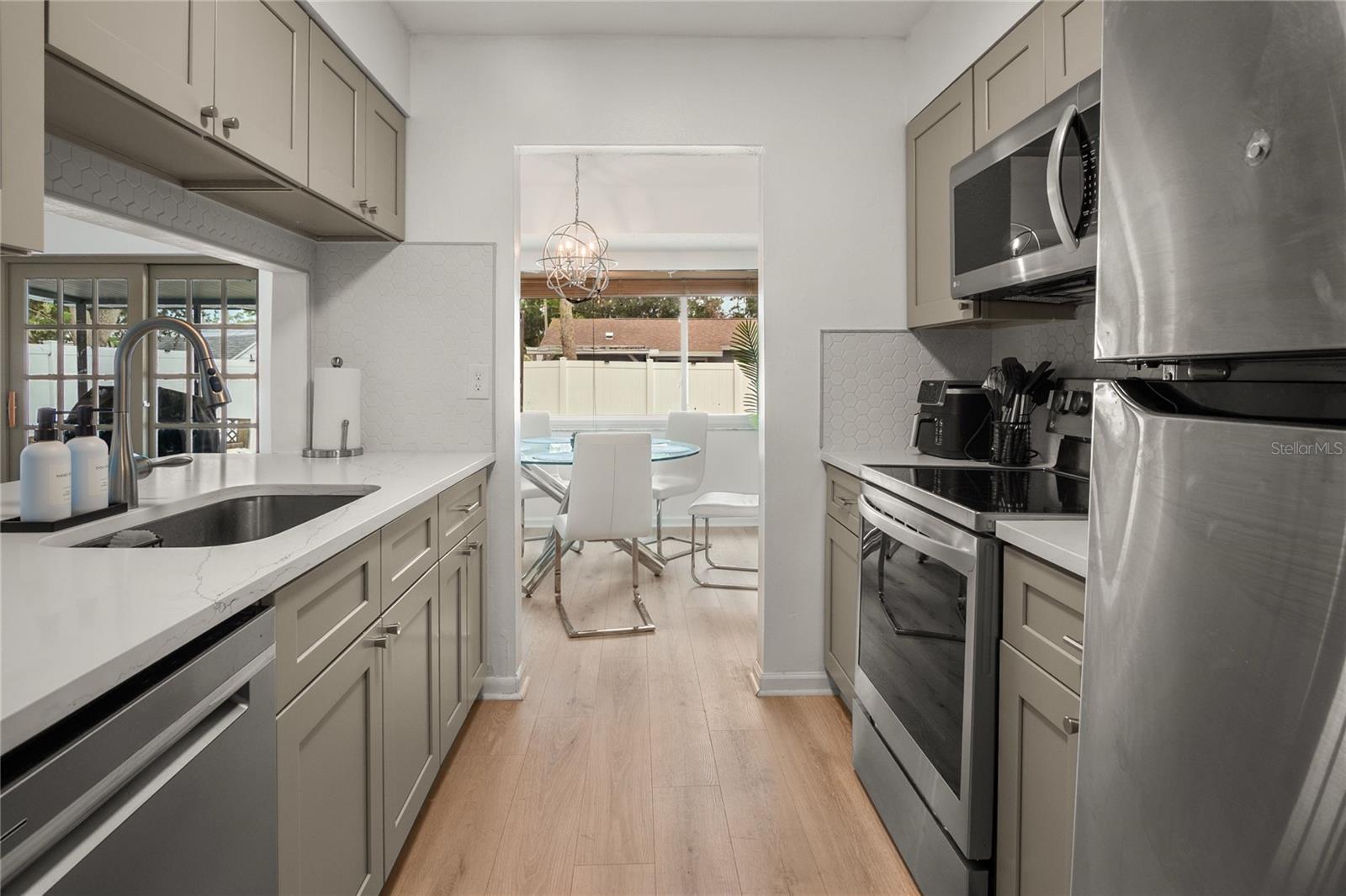 Image 8 of 20 For 2316 Fulton Way