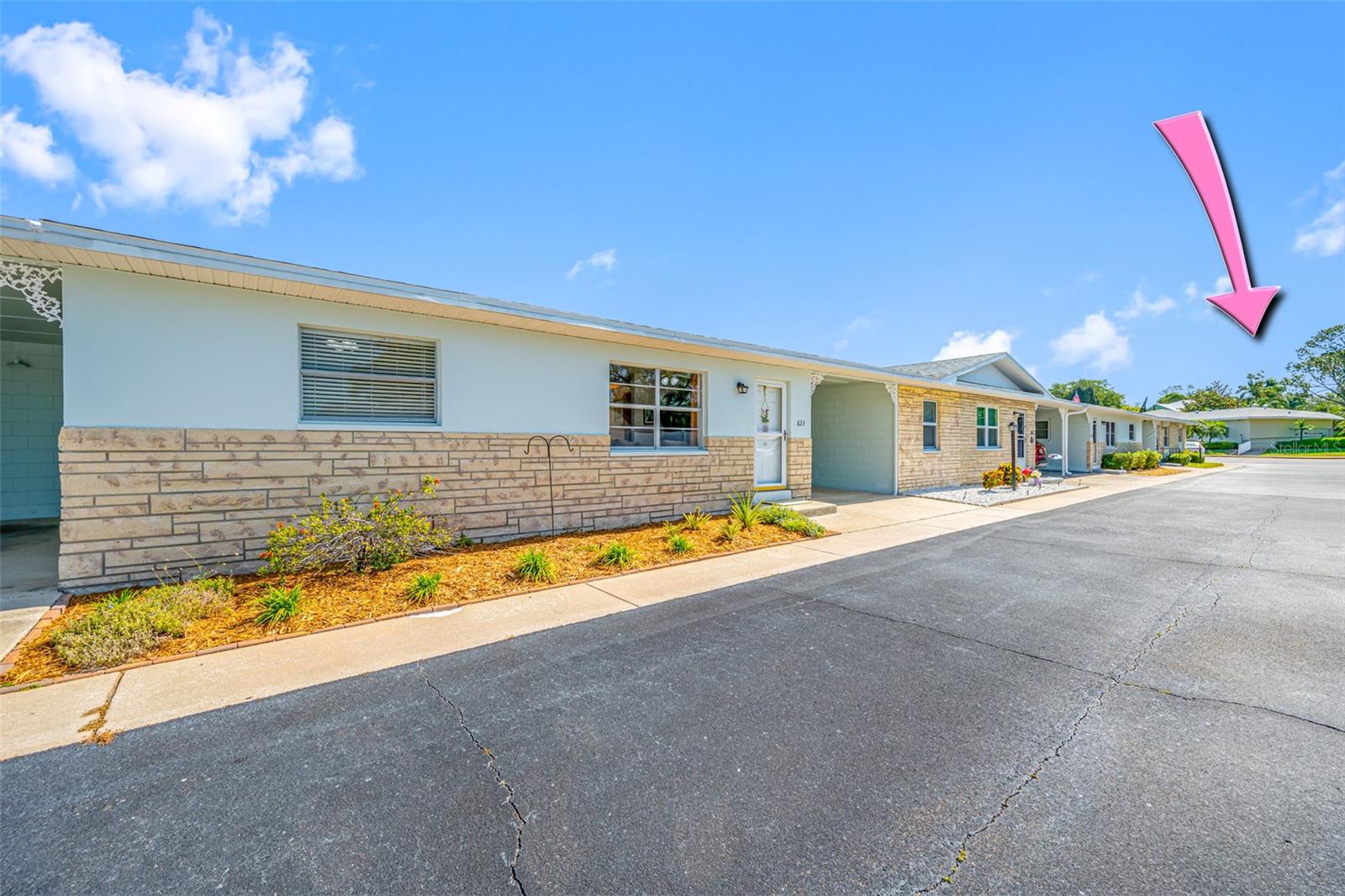 Image 3 of 31 For 12400 Park Blvd  623