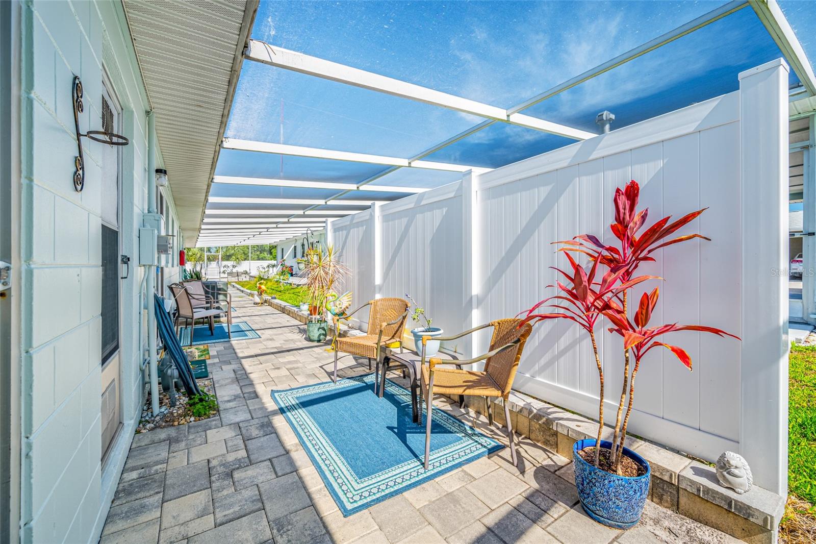 Image 9 of 31 For 12400 Park Blvd  623