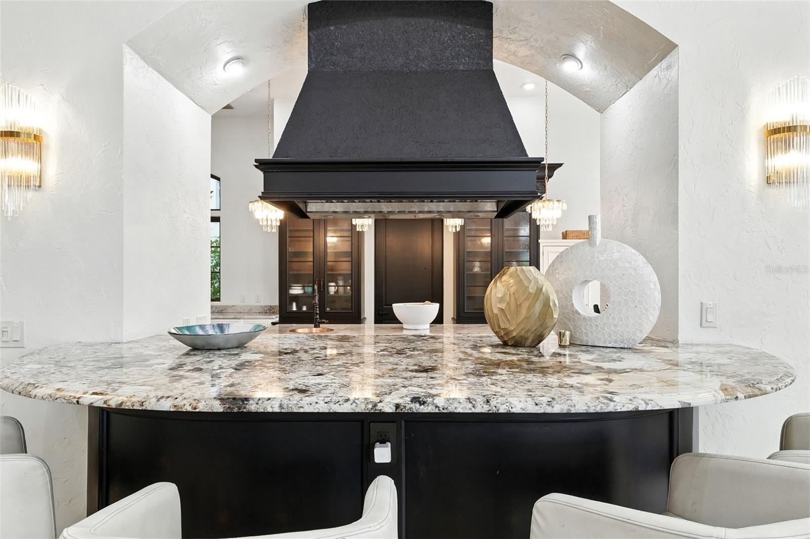 Image 14 of 74 For 4555 Swann Avenue