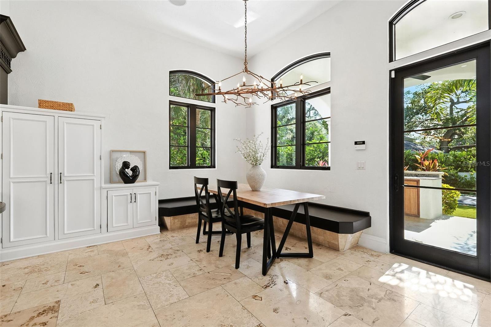 Image 19 of 74 For 4555 Swann Avenue