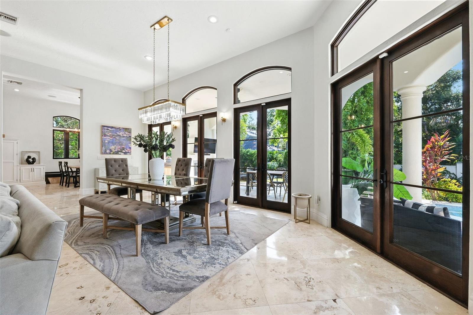 Image 21 of 74 For 4555 Swann Avenue