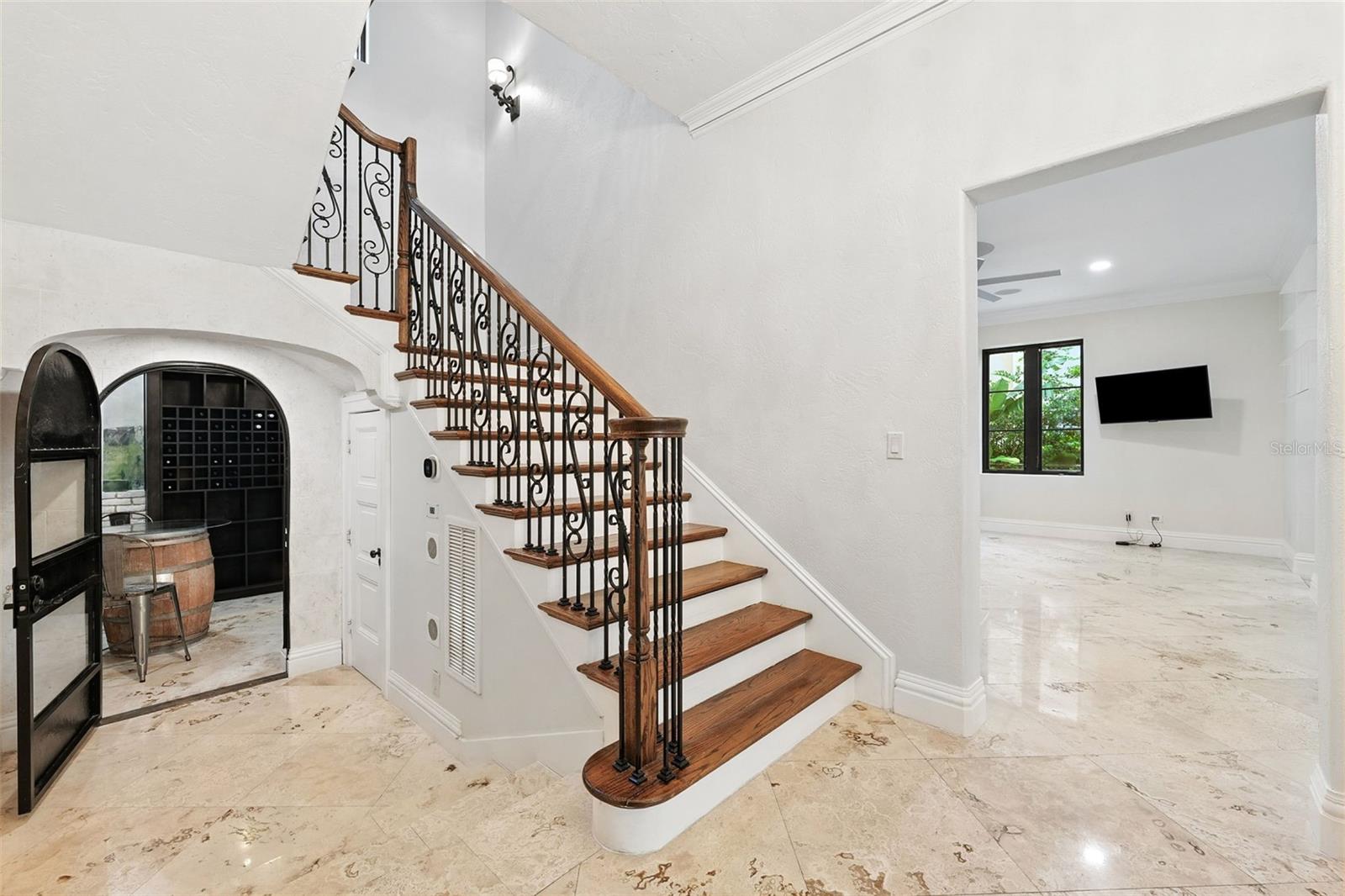 Image 29 of 74 For 4555 Swann Avenue