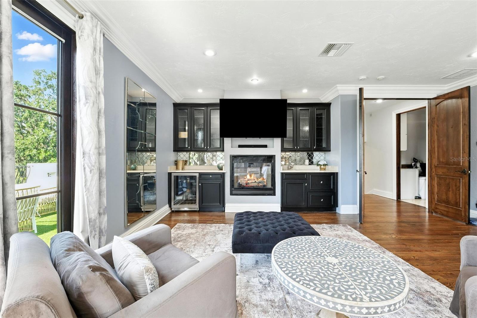 Image 35 of 74 For 4555 Swann Avenue