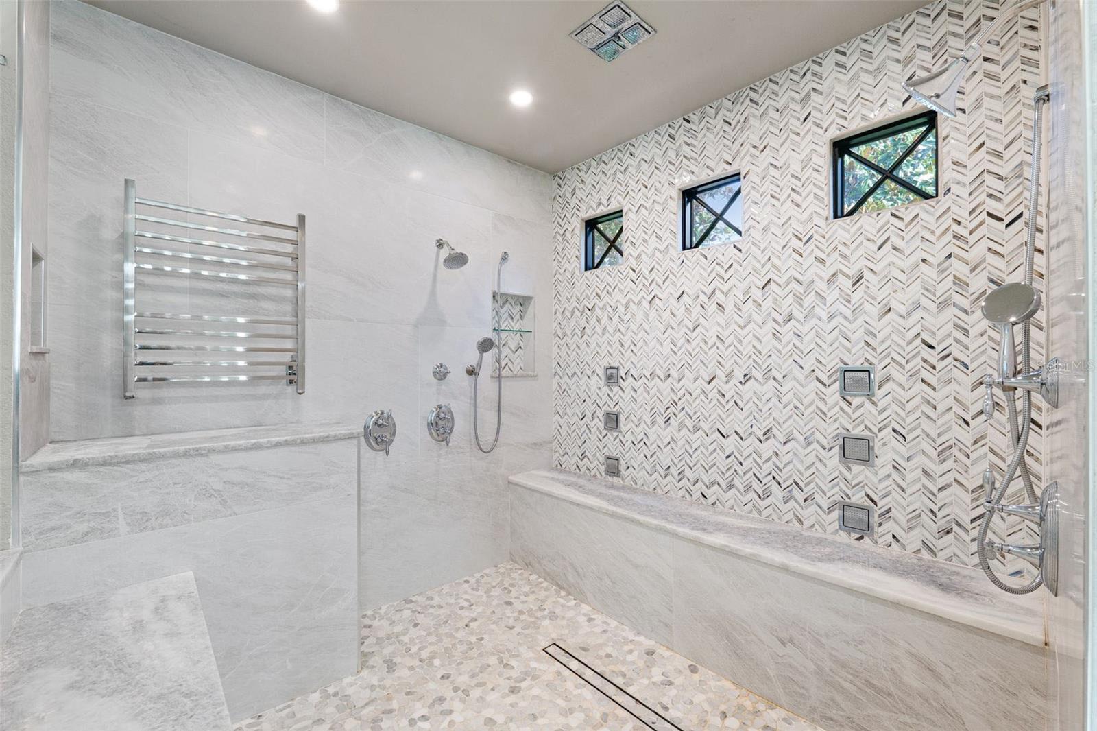 Image 44 of 74 For 4555 Swann Avenue