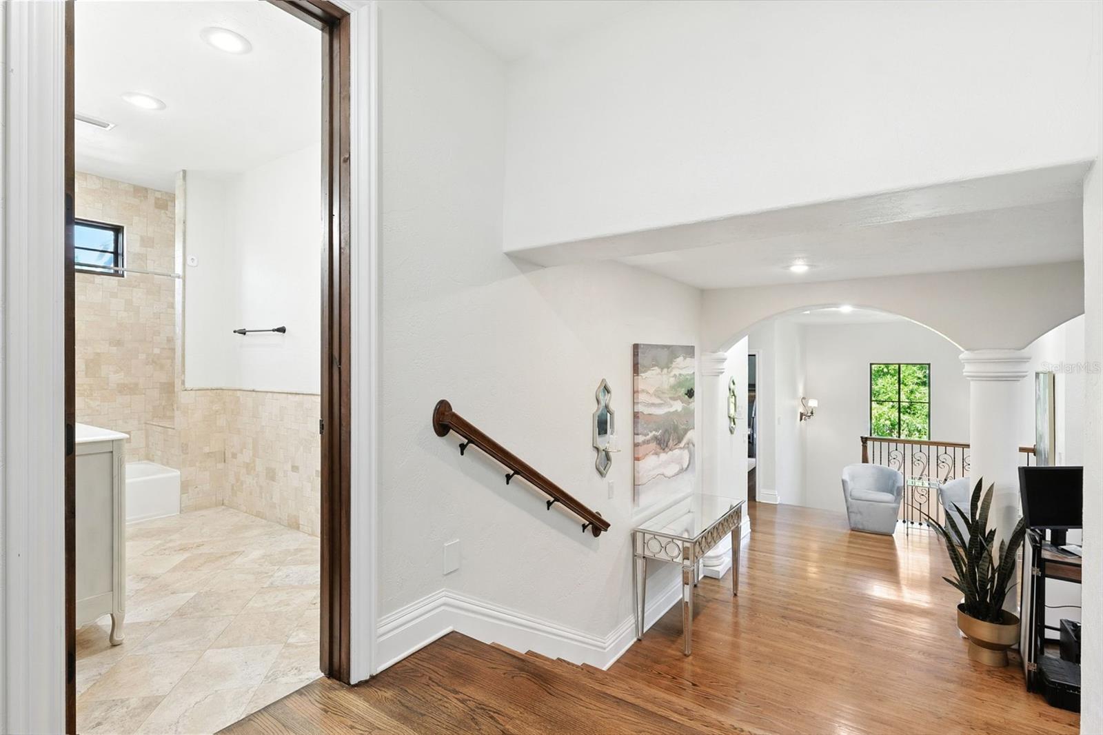 Image 49 of 74 For 4555 Swann Avenue