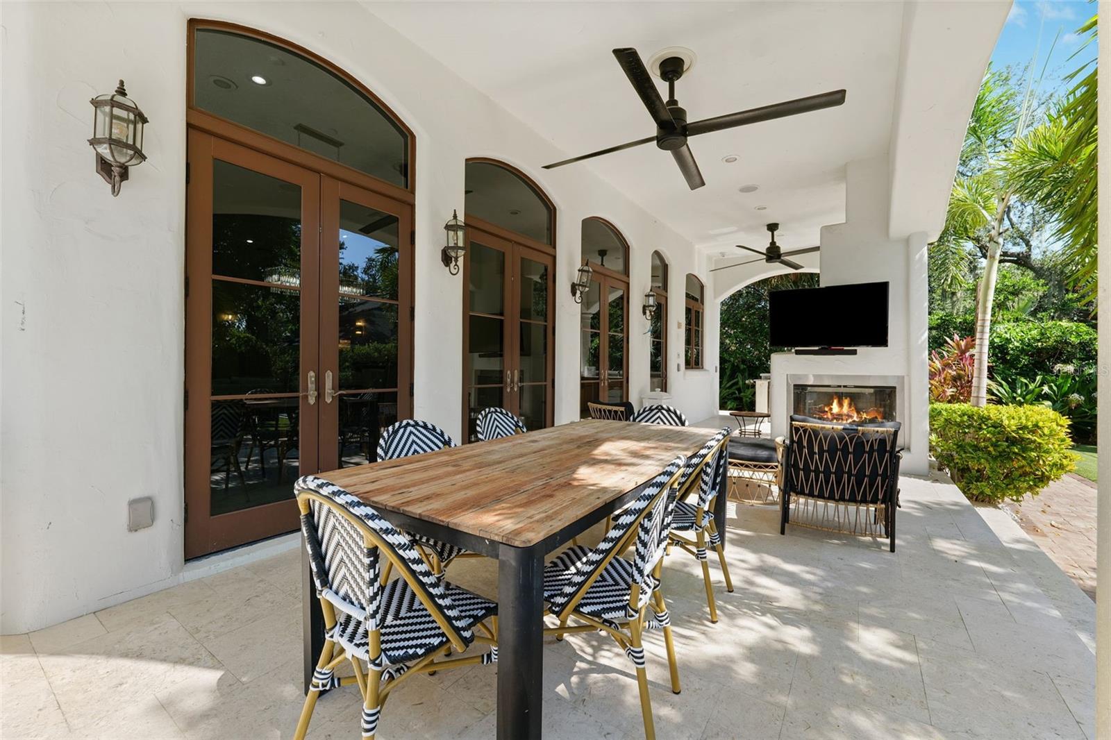 Image 57 of 74 For 4555 Swann Avenue