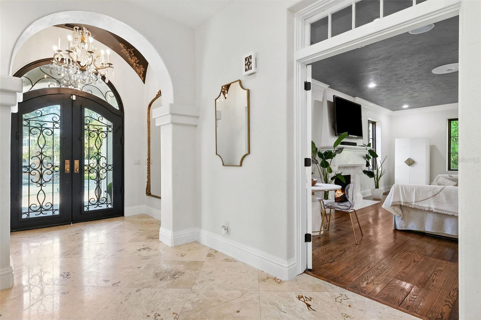 Image 8 of 74 For 4555 Swann Avenue