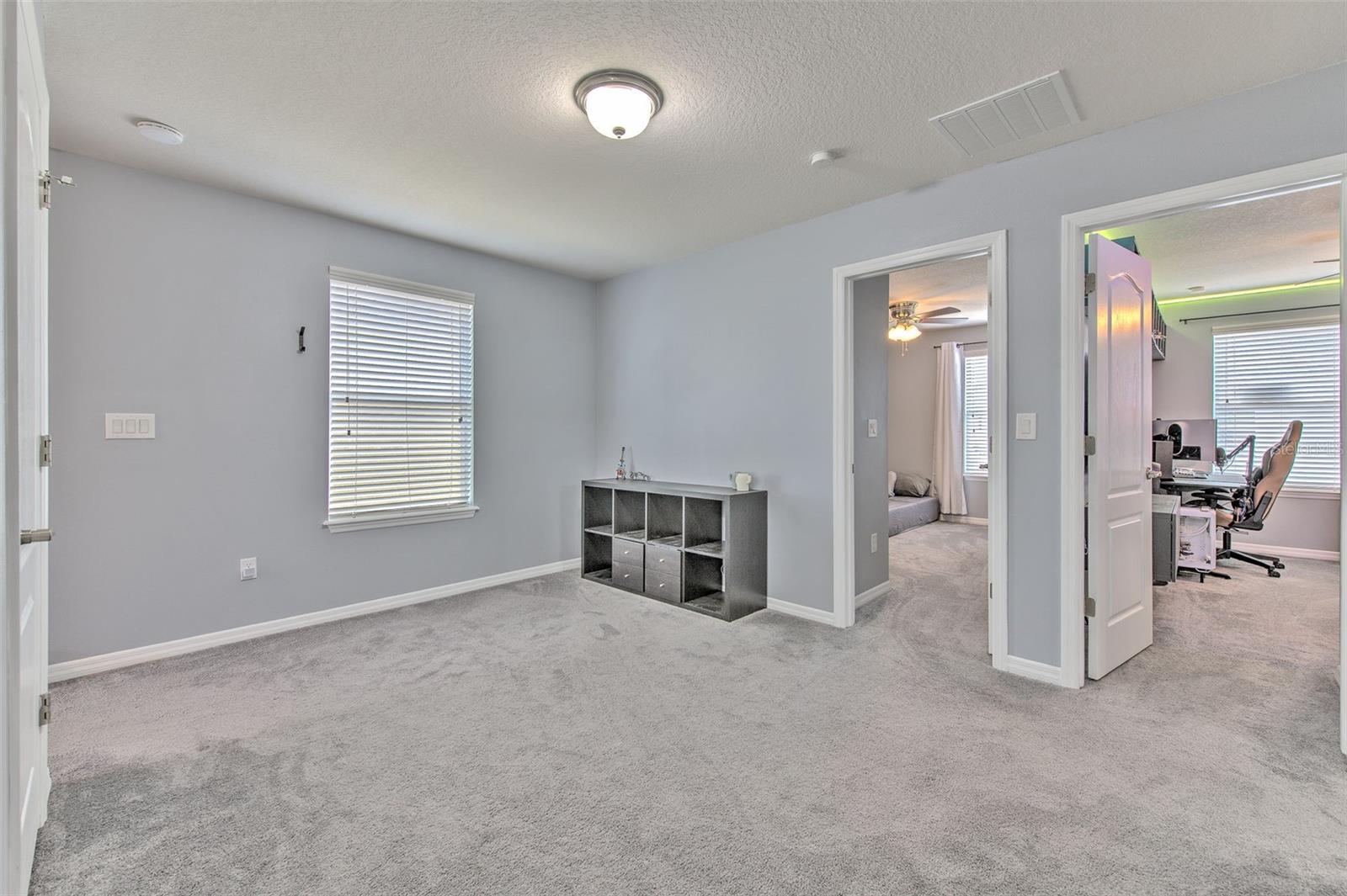 Image 15 of 36 For 9033 Aspen Hollow Place