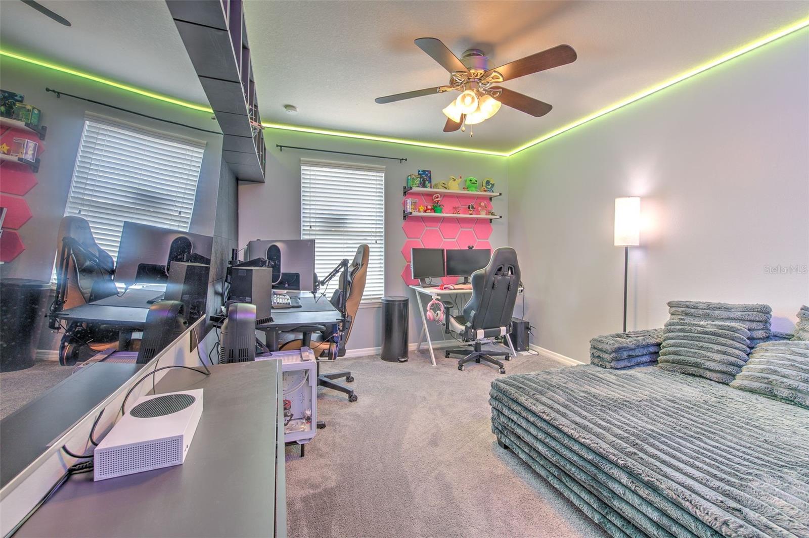 Image 18 of 36 For 9033 Aspen Hollow Place