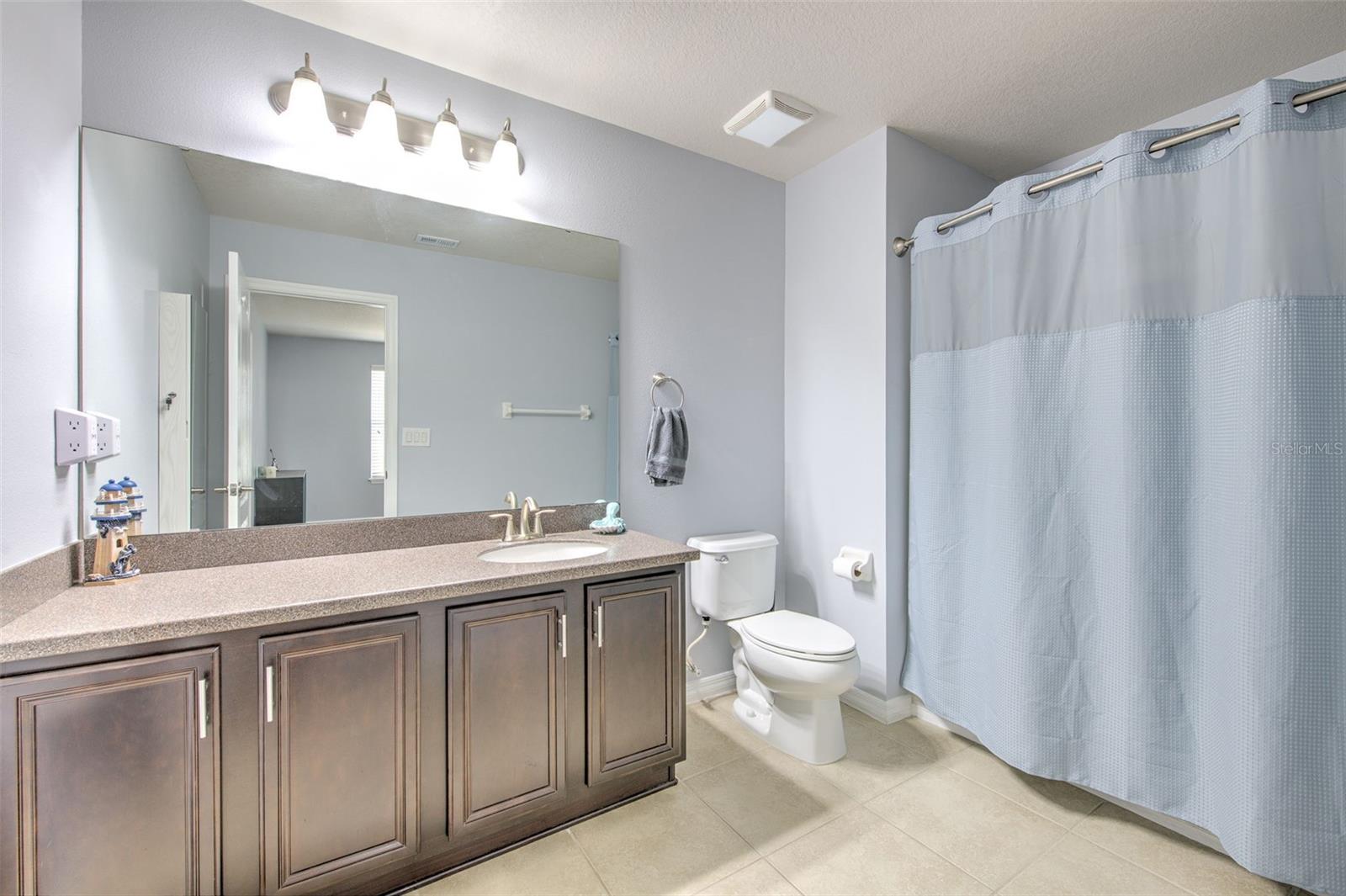 Image 20 of 36 For 9033 Aspen Hollow Place