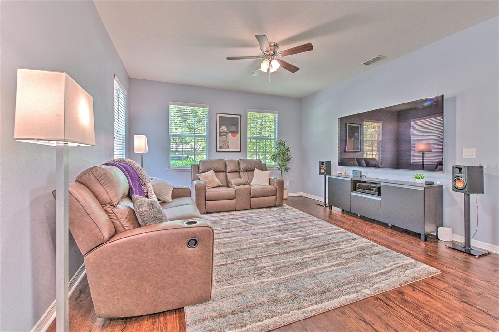 Image 5 of 36 For 9033 Aspen Hollow Place