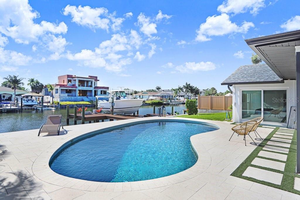 Image 23 of 39 For 3926 Venetian Way